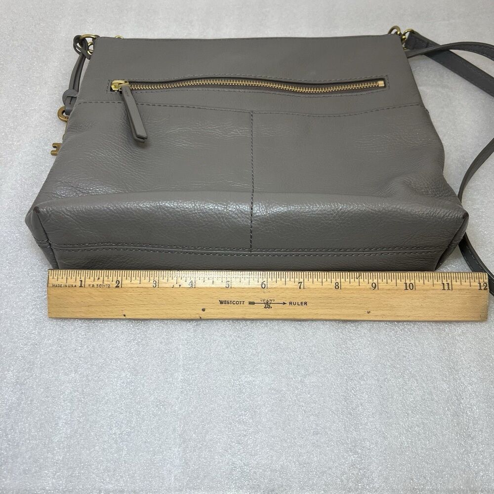 Fossil Fiona Crossbody Bag Purse Gray Leather 12x9 Zip Pocket W Key Chain Strap - Picture 12 of 14
